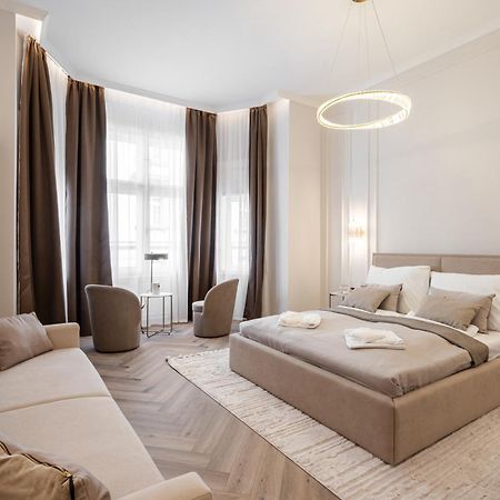 A20 - Boutique Apartment Best Location, By Bqa Budapest Luaran gambar